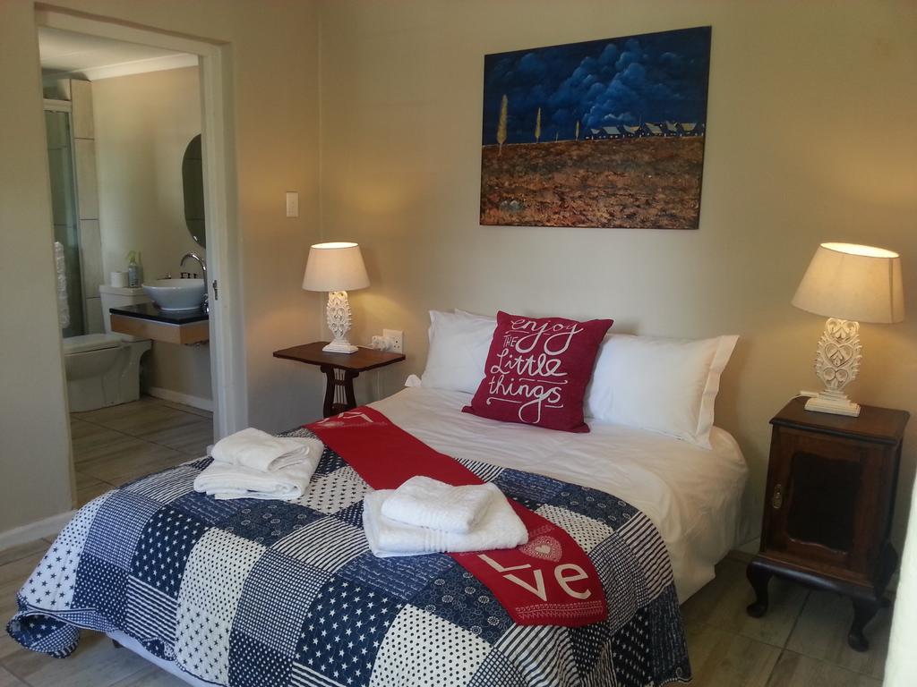 Farm stay Oudekloof Wine Estate