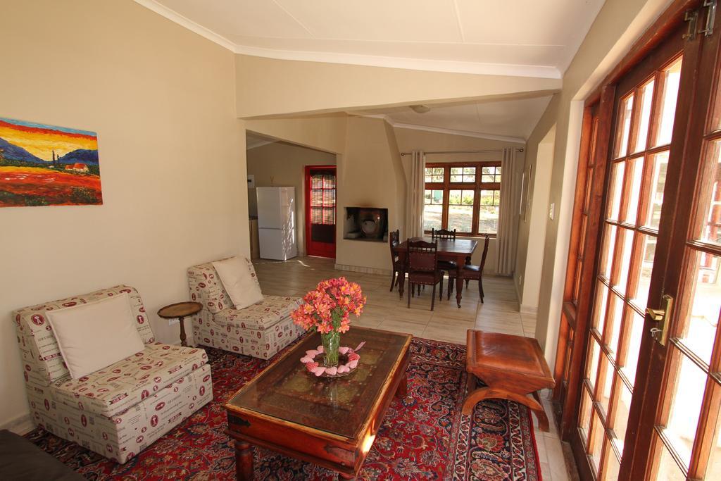 Oudekloof Wine Estate Farm stay